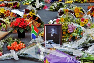 Gabon : Décès de Mandela, les drapeaux du pays en berne jusqu'au 15 décembre